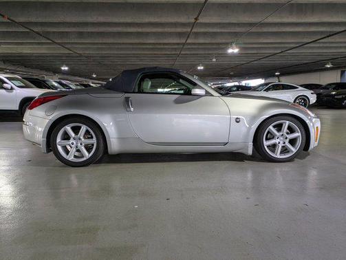 2005 Nissan 350Z Touring