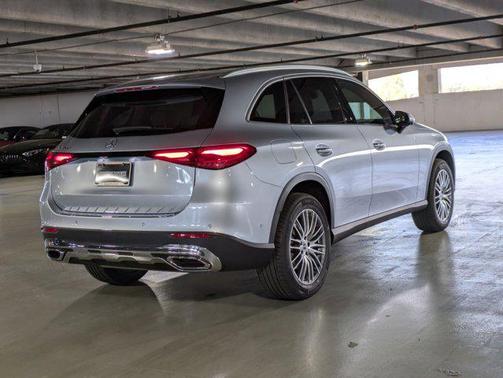 2026 Mercedes-Benz GLC 300 Base