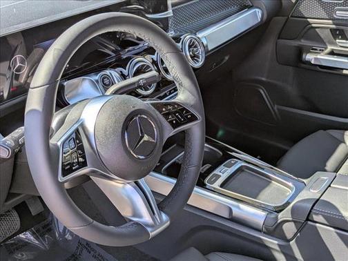 2025 Mercedes-Benz GLB 250 Base