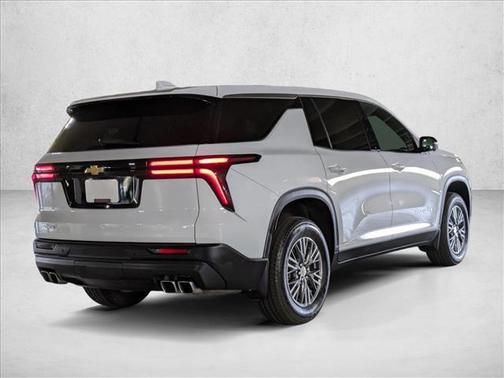 2024 Chevrolet Traverse LS