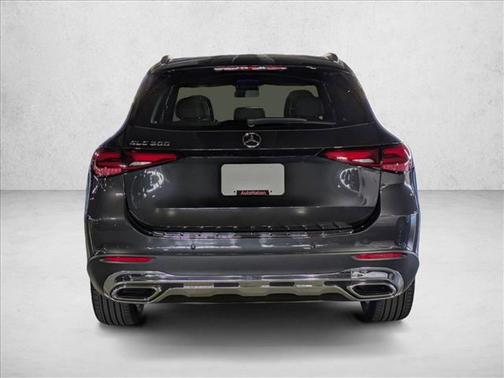 2025 Mercedes-Benz GLC 300 Base