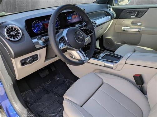 2025 Mercedes-Benz EQB 300 4MATIC