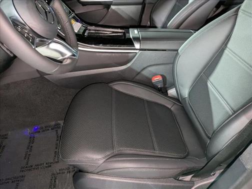 2026 Mercedes-Benz GLC 300 Base