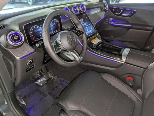 2025 Mercedes-Benz GLC 350e Base