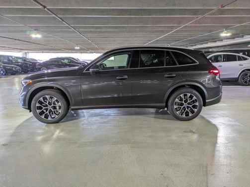 2025 Mercedes-Benz GLC 350e Base