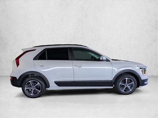 2024 Kia Niro EX
