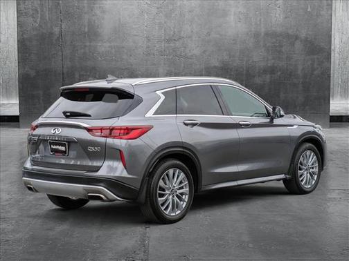 2023 INFINITI QX50 LUXE