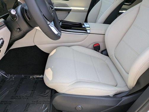 2025 Mercedes-Benz GLC 350e Base