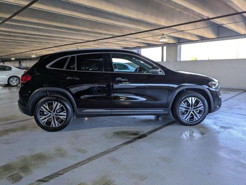 Night Black 2025 Mercedes-Benz GLA 250 Base