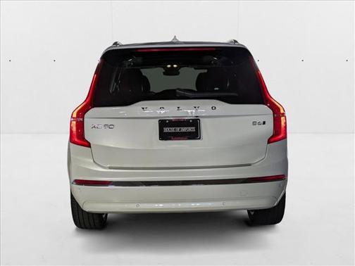 2023 Volvo XC90 B6 Plus 6-Seater