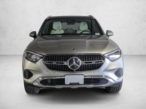 Mojave Silver Metallic 2024 Mercedes-Benz GLC 300 Base
