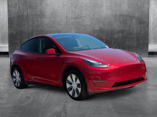 2024 Tesla Model Y Long Range Dual Motor All-Wheel Drive