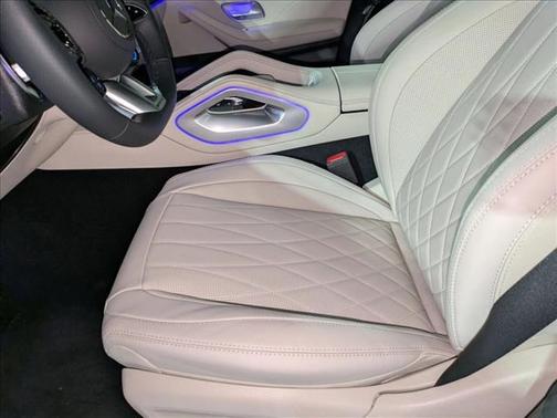 2025 Mercedes-Benz AMG GLS 63 Base