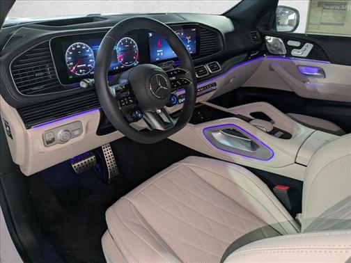 2025 Mercedes-Benz AMG GLS 63 Base