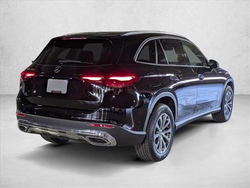 2025 Mercedes-Benz GLC 300 Base