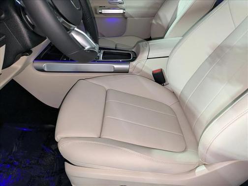 2025 Mercedes-Benz EQB 300 4MATIC