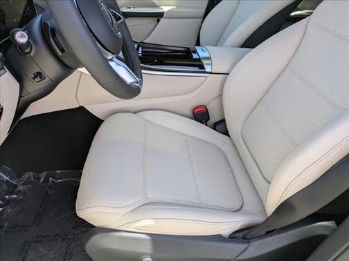 Polar White 2026 Mercedes-Benz GLC 300 4MATIC