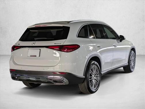 2025 Mercedes-Benz GLC 300 4MATIC