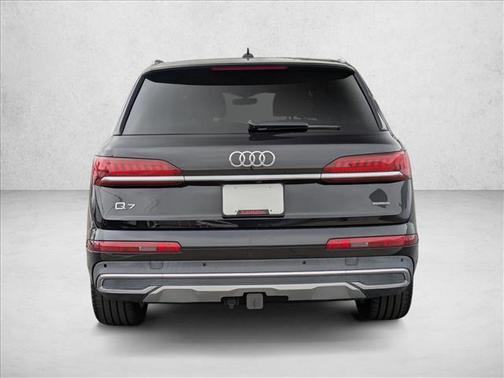 2021 Audi Q7 45 Premium