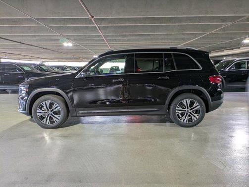 2025 Mercedes-Benz GLB 250 4MATIC