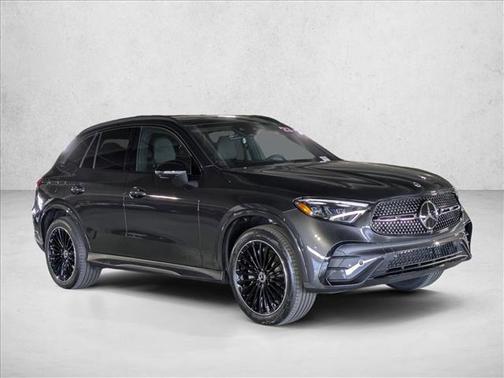 Graphite Grey Metallic 2023 Mercedes-Benz GLC 300 4MATIC