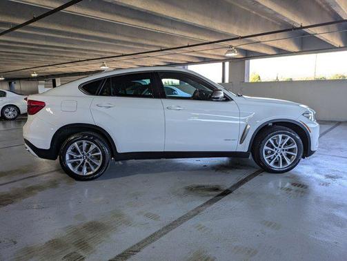 White 2019 BMW X6 sDrive35i