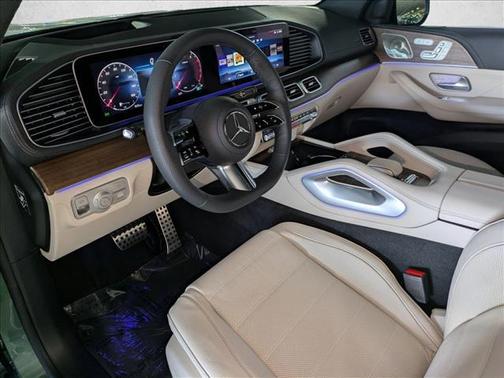 MANUFAKTUR Ireland Mid Green Metallic 2026 Mercedes-Benz GLS 450 4MATIC