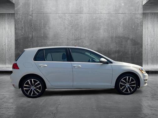 2016 Volkswagen Golf TSI SE 4-Door