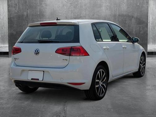 2016 Volkswagen Golf TSI SE 4-Door