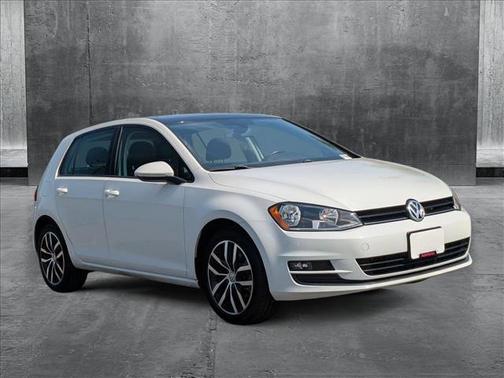 2016 Volkswagen Golf TSI SE 4-Door