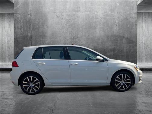 2016 Volkswagen Golf TSI SE 4-Door