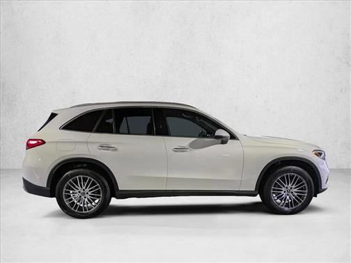 2025 Mercedes-Benz GLC 300 4MATIC