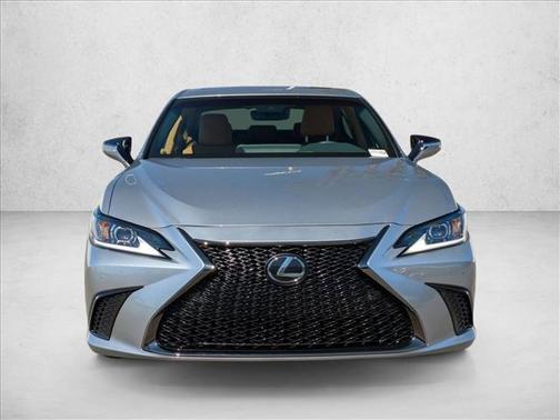 2025 Lexus ES 300h F SPORT Design