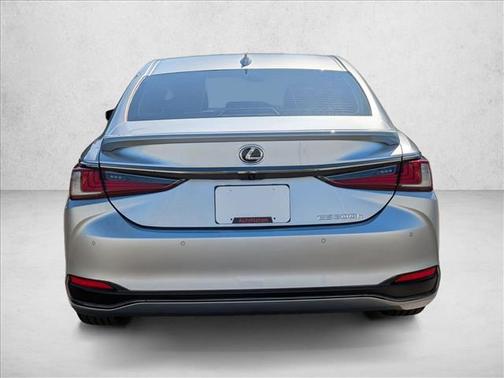 2025 Lexus ES 300h F SPORT Design