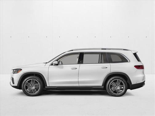 Polar White 2026 Mercedes-Benz GLS 450 4MATIC