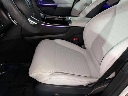 2026 Mercedes-Benz GLC 300 Base