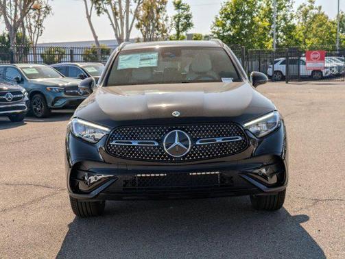 2025 Mercedes-Benz GLC 300 Base