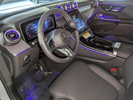 2025 Mercedes-Benz GLC 350e Base