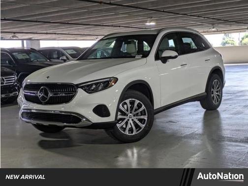 2026 Mercedes-Benz GLC 300 Base