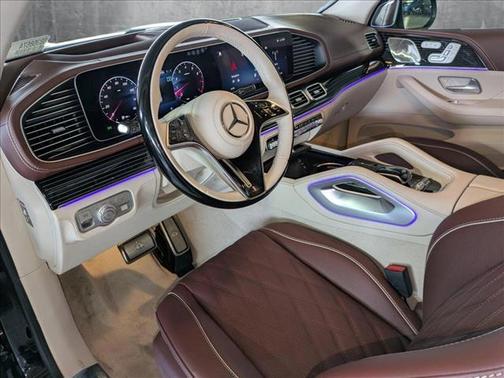 2025 Mercedes-Benz Maybach GLS 600 4MATIC
