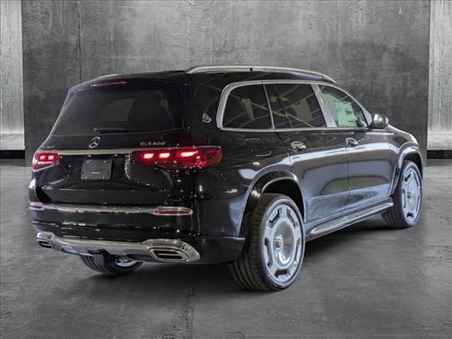 2025 Mercedes-Benz Maybach GLS 600 4MATIC
