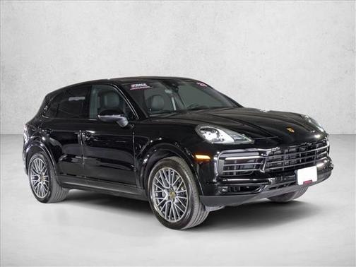 2023 Porsche Cayenne Platinum Edition