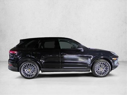 2023 Porsche Cayenne Platinum Edition