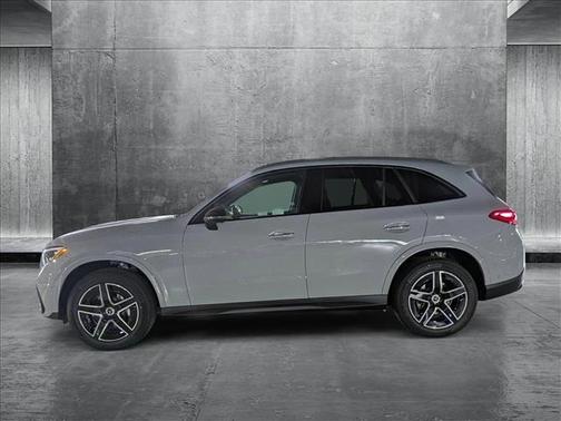2025 Mercedes-Benz GLC 300 Base