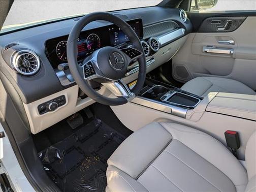 2025 Mercedes-Benz GLB 250 4MATIC