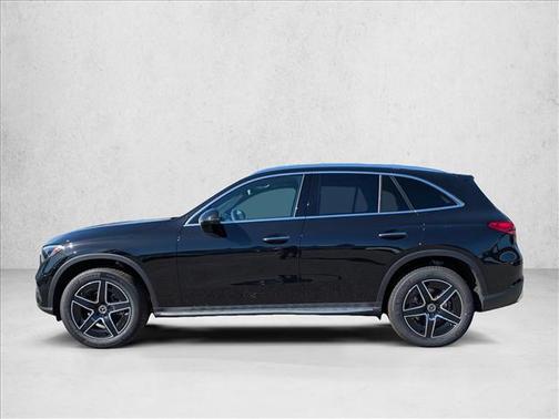 2026 Mercedes-Benz GLC 300 Base