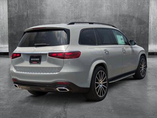 2025 Mercedes-Benz GLS 450 4MATIC