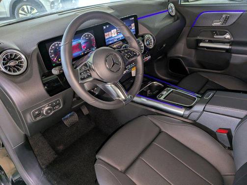 2025 Mercedes-Benz GLA 250 Base