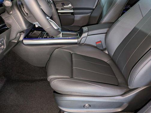 2025 Mercedes-Benz GLA 250 Base