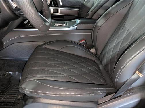Obsidian Black Metallic 2026 Mercedes-Benz G-Class G 550
